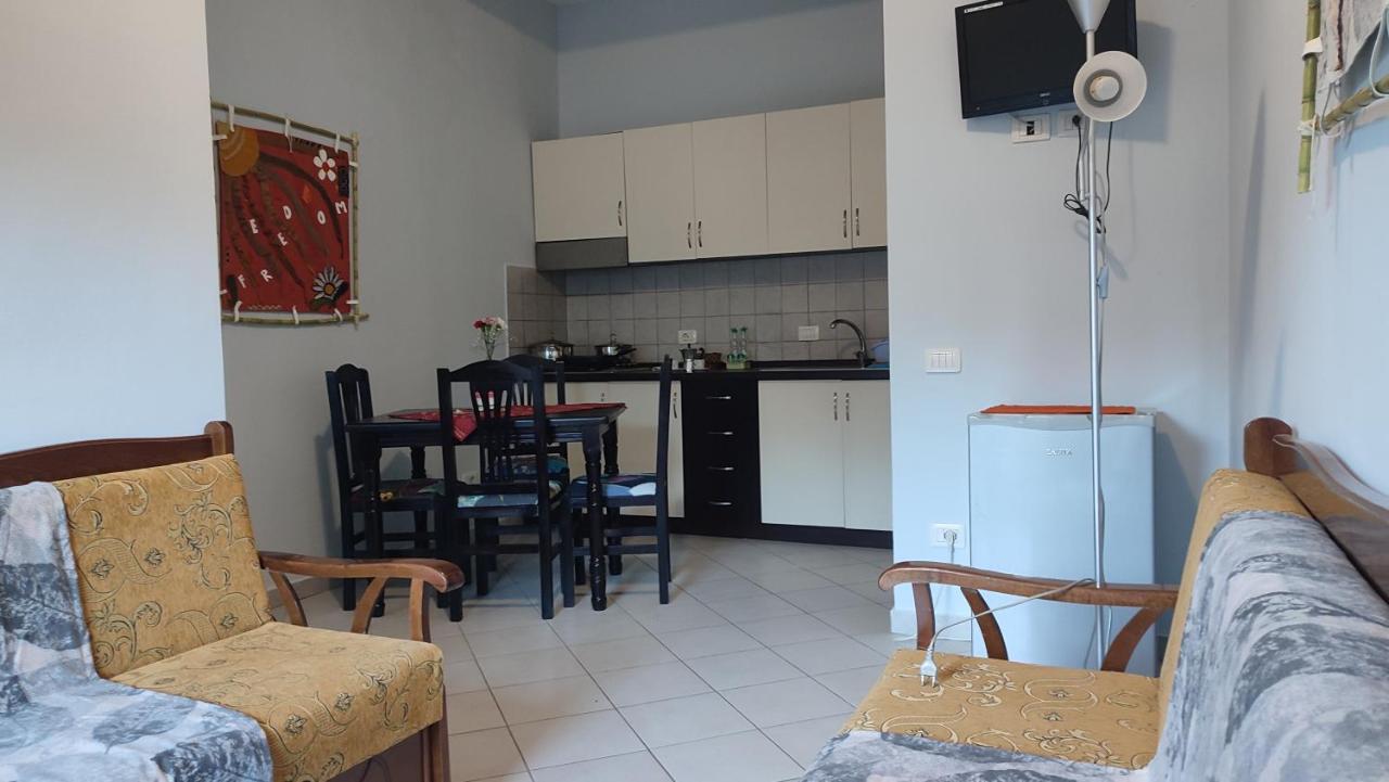 10 Apartmants Olimpia Mir Durrës Exteriör bild