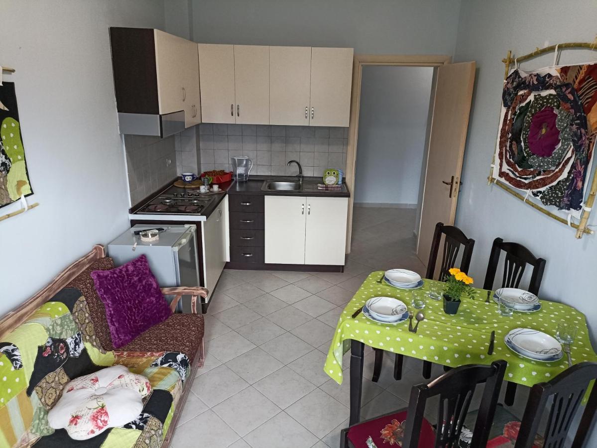 10 Apartmants Olimpia Mir Durrës Exteriör bild